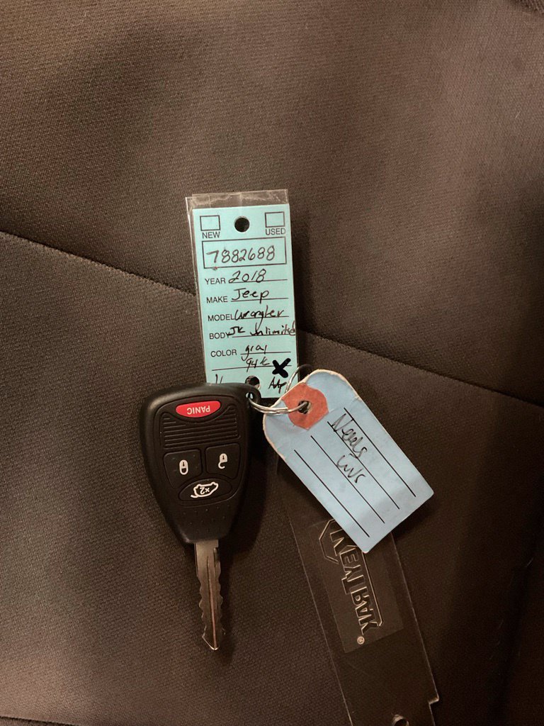Used 2018 Jeep Wrangler Unlimited Sport AWD/4WD image 29