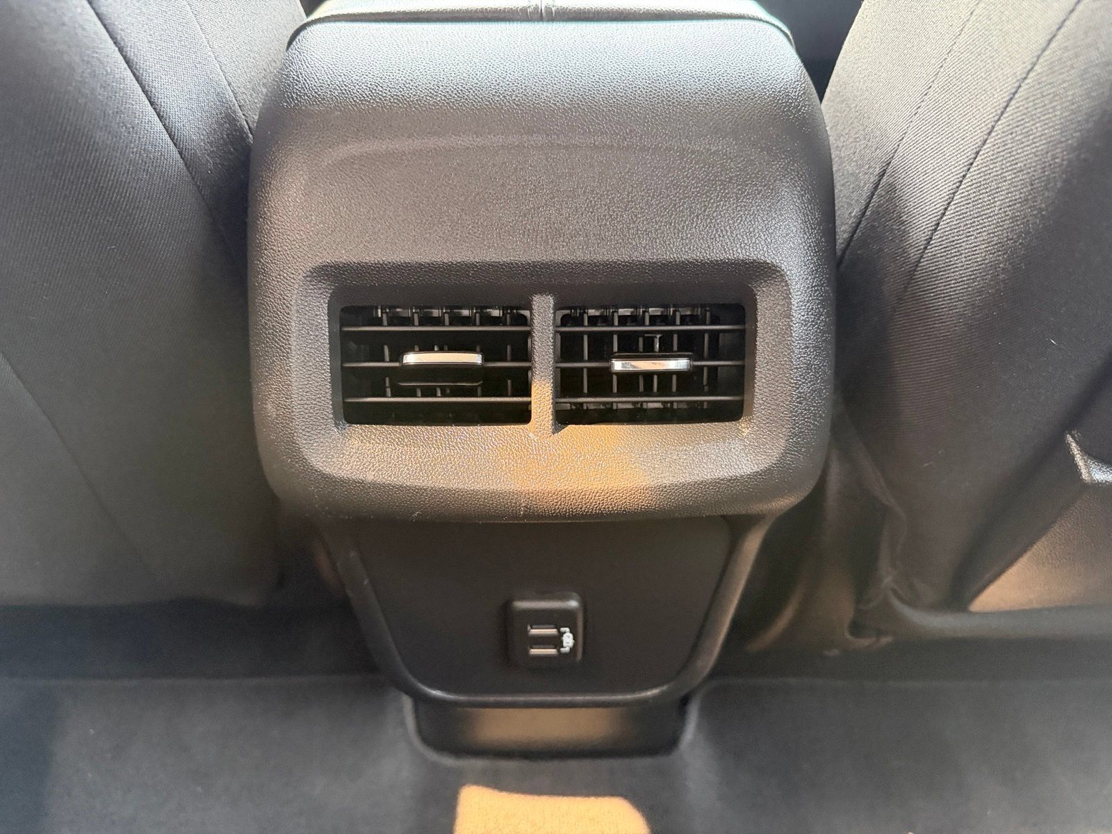 Used 2020 GMC Terrain SLE w/ Driver Convenience Package FWD image 27