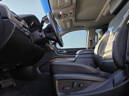 Used 2019 GMC Yukon Denali w/ Denali Ultimate Package image 11