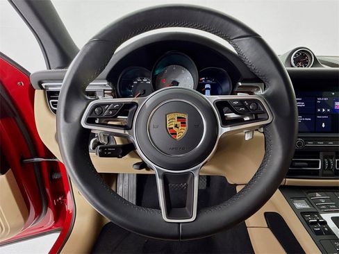 Used 2021 Porsche Macan S image 16