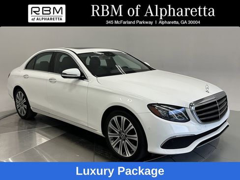 Used 2018 Mercedes-Benz E 300 image 1