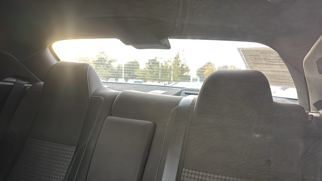 Used 2018 Dodge Challenger SXT RWD image 29
