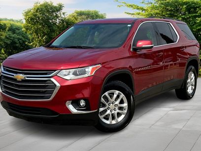 Used 2021 Chevrolet Traverse LT