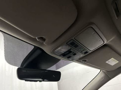 Used 2024 Honda Odyssey Elite image 21