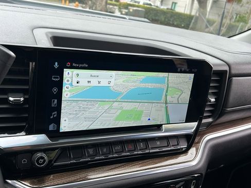 Used 2025 Chevrolet Silverado 2500 LT w/ Convenience Package image 20