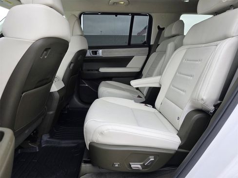 Used 2025 Hyundai Santa Fe Calligraphy image 24