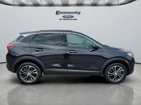 Used 2023 Buick Encore GX Essence FWD image 11