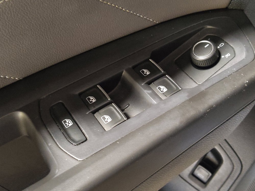 Used 2022 Volkswagen Atlas Cross Sport SE FWD image 27