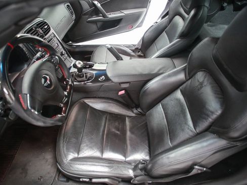 Used 2013 Chevrolet Corvette Coupe RWD image 15