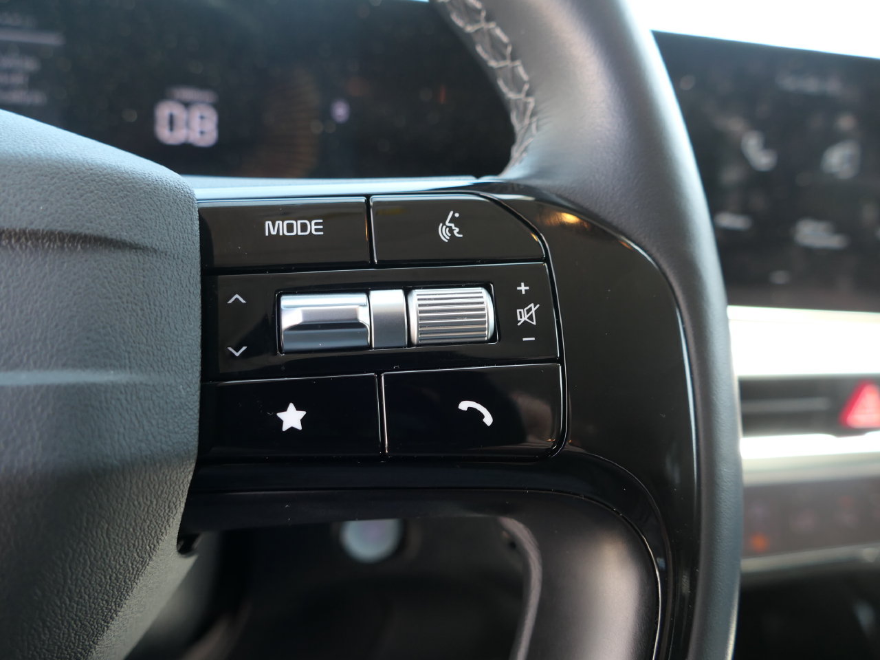 Certified 2026 Kia Sorento S FWD image 15
