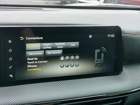 Certified 2025 Nissan Kicks SR FWD image 17