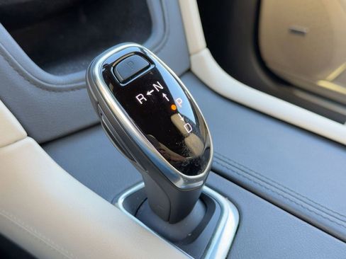 Used 2019 Cadillac XT5 Premium Luxury image 17