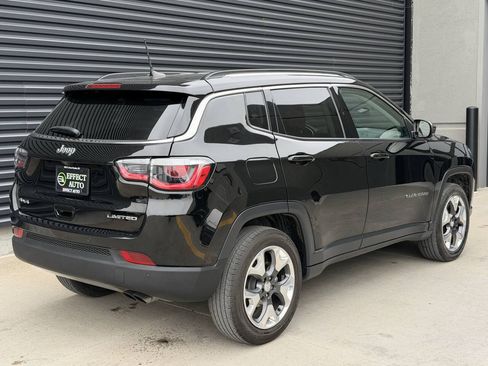 Used 2018 Jeep Compass Limited w/ Navigation Group AWD/4WD image 11