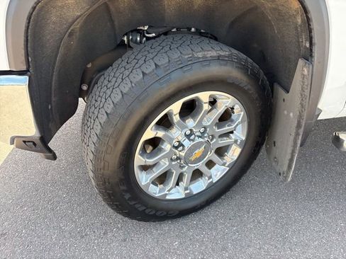Certified 2025 Chevrolet Silverado 2500 LTZ w/ LTZ Plus Package AWD/4WD image 11