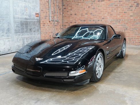 Used 2003 Chevrolet Corvette Z06 w/ Memory Package, 3 Drivers RWD image 6