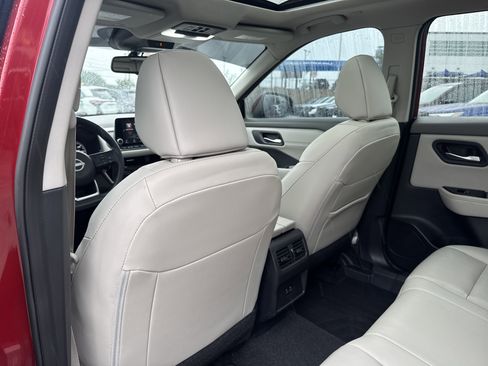 Used 2023 Nissan Rogue SL image 27
