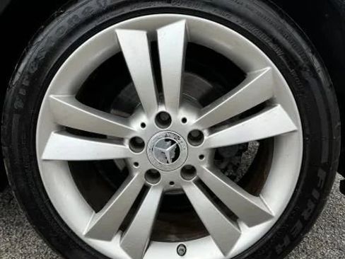 Used 2011 Mercedes-Benz SLK 300 image 19