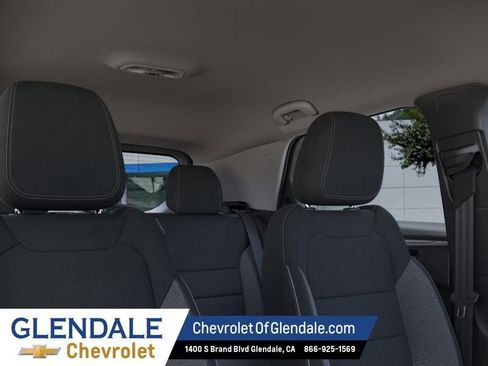 New 2026 Chevrolet TrailBlazer LT w/ LT Cold Weather Package FWD image 24