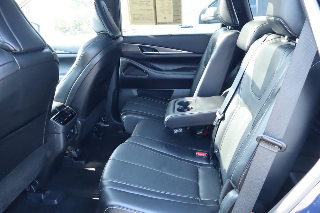 Used 2023 INFINITI QX60 Luxe w/ Cargo Package FWD image 33