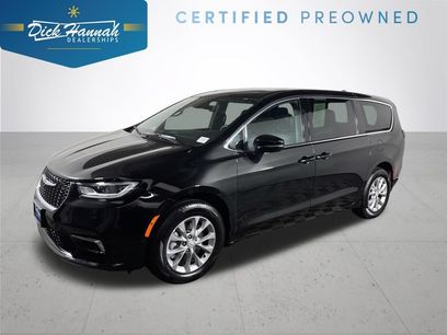 Certified 2025 Chrysler Pacifica Select