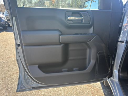 Used 2024 GMC Sierra 1500 Pro w/ Pro Value Package image 10