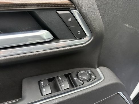 Used 2025 Chevrolet Silverado 2500 LT w/ Convenience Package image 26