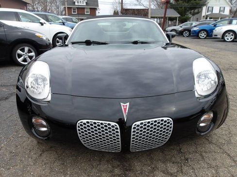 Used 2006 Pontiac Solstice Base 2dr Convertible w/ Premium Package image 9