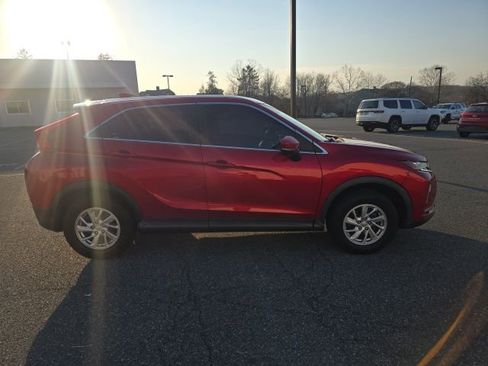 Used 2019 Mitsubishi Eclipse Cross ES image 8