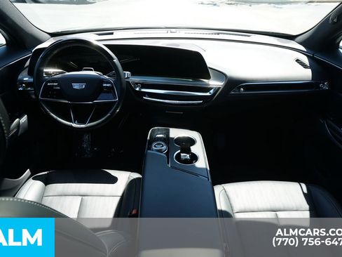 Used 2024 Cadillac Lyriq Luxury AWD/4WD image 30