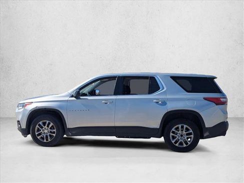 Used 2018 Chevrolet Traverse LS image 8