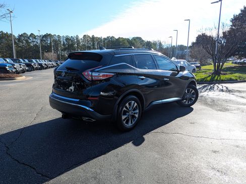 Used 2017 Nissan Murano SV image 5