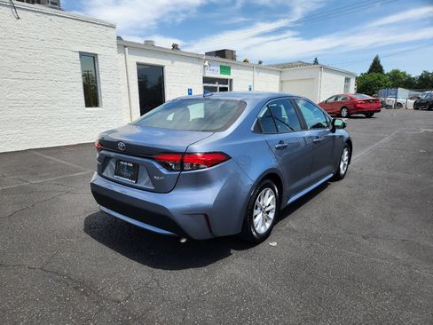Used 2021 Toyota Corolla XLE w/ Carpet Mat Package (TMS) FWD image 6