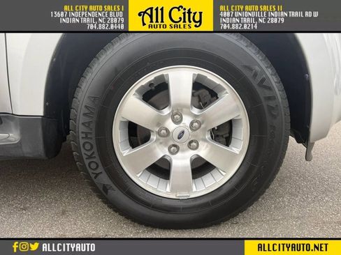 Used 2009 Ford Escape Limited image 27