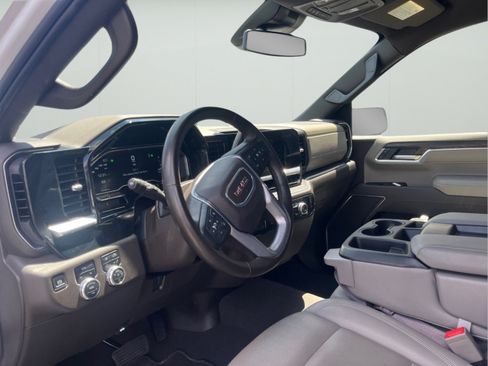 Used 2025 GMC Sierra 1500 SLT AWD/4WD image 17