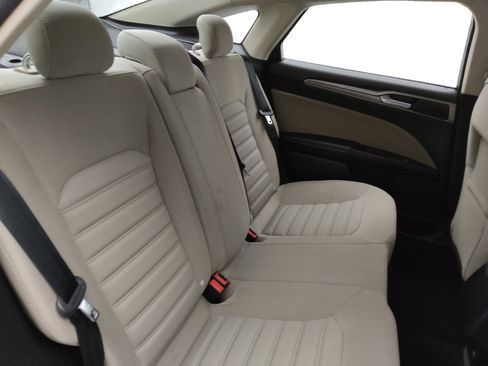 Used 2017 Ford Fusion S image 19