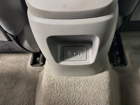 Used 2025 Hyundai Elantra SEL FWD image 29