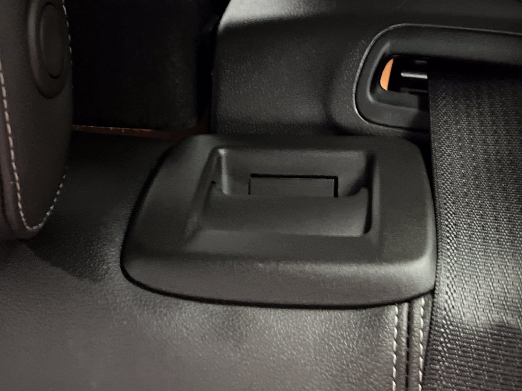 Used 2025 Chevrolet Trax LT FWD image 18