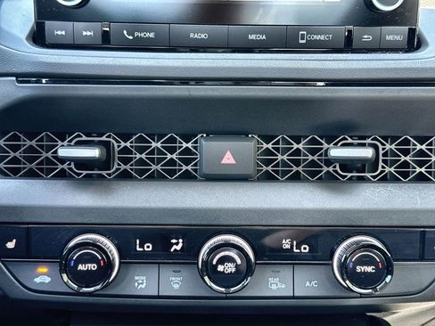 Used 2025 Honda Accord SE image 17