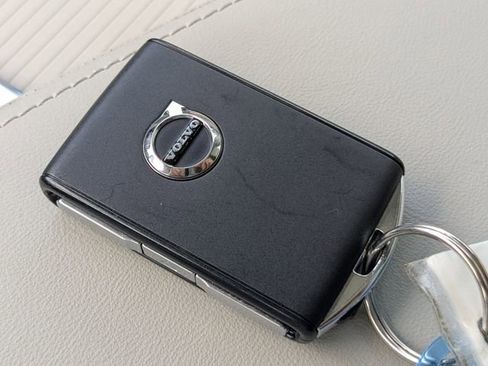 New 2024 Volvo XC60 T8 Core w/ Protection Package Premier image 36