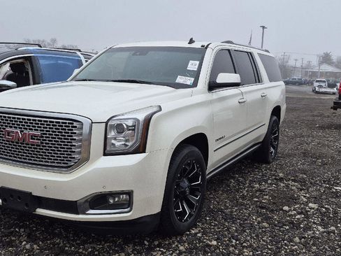 Used 2015 GMC Yukon XL Denali w/ Touring Package image 1