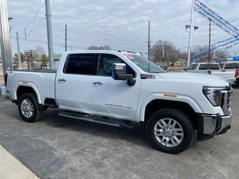 Used 2024 GMC Sierra 2500 SLT w/ SLT Premium Package image 6