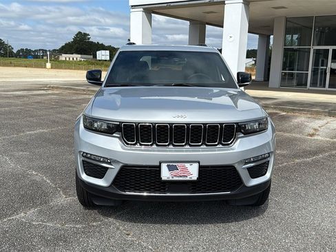 New 2025 Jeep Grand Cherokee Limited image 3