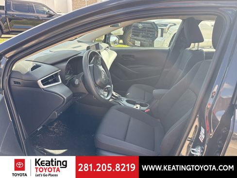Used 2025 Toyota Corolla LE image 14