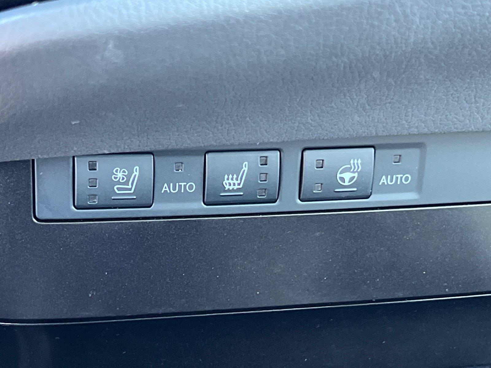 Used 2024 Lexus ES 350 w/ Premium Package FWD image 31