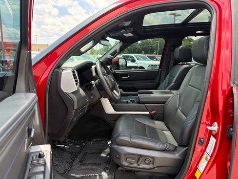 Used 2024 Toyota Sequoia Platinum AWD/4WD image 11