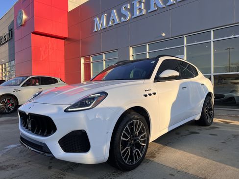 Used 2023 Maserati Grecale Modena image 11