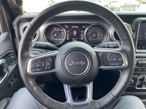 Used 2022 Jeep Wrangler Unlimited Sahara w/ Cold Weather Group AWD/4WD image 22