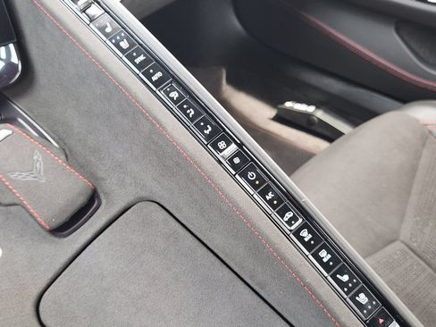 Used 2024 Chevrolet Corvette Stingray Premium Conv w/ Z51 Performance Package RWD image 20