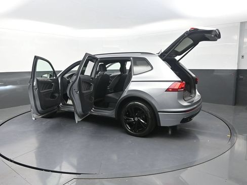 Used 2024 Volkswagen Tiguan SE R-Line FWD image 36