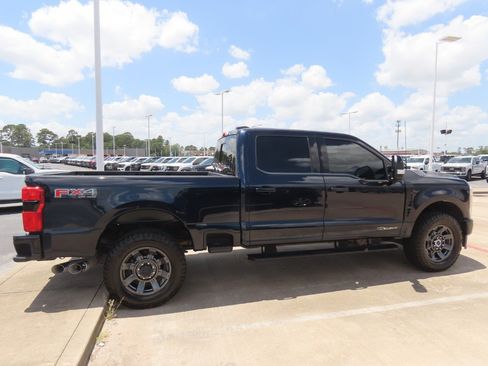 Used 2023 Ford F250 Lariat w/ Lariat Ultimate Package AWD/4WD image 10